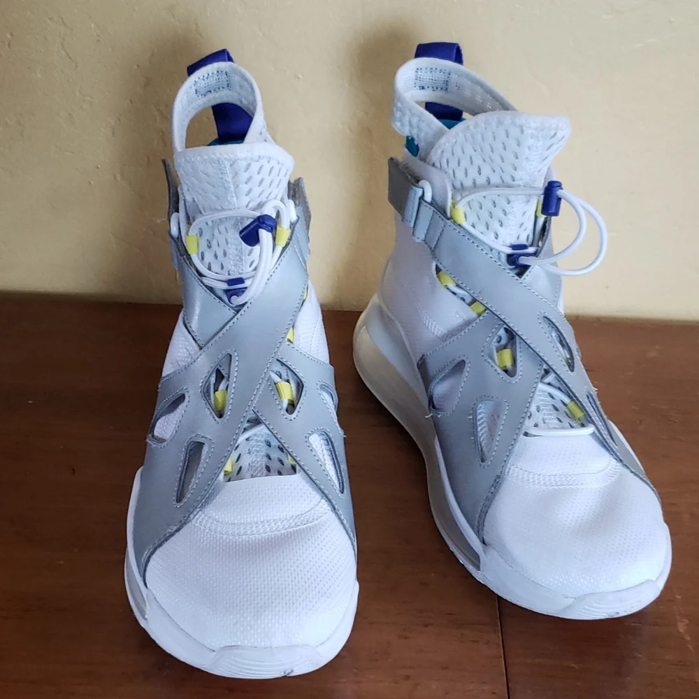 Jordan Air sneakers - Picture 2 of 8